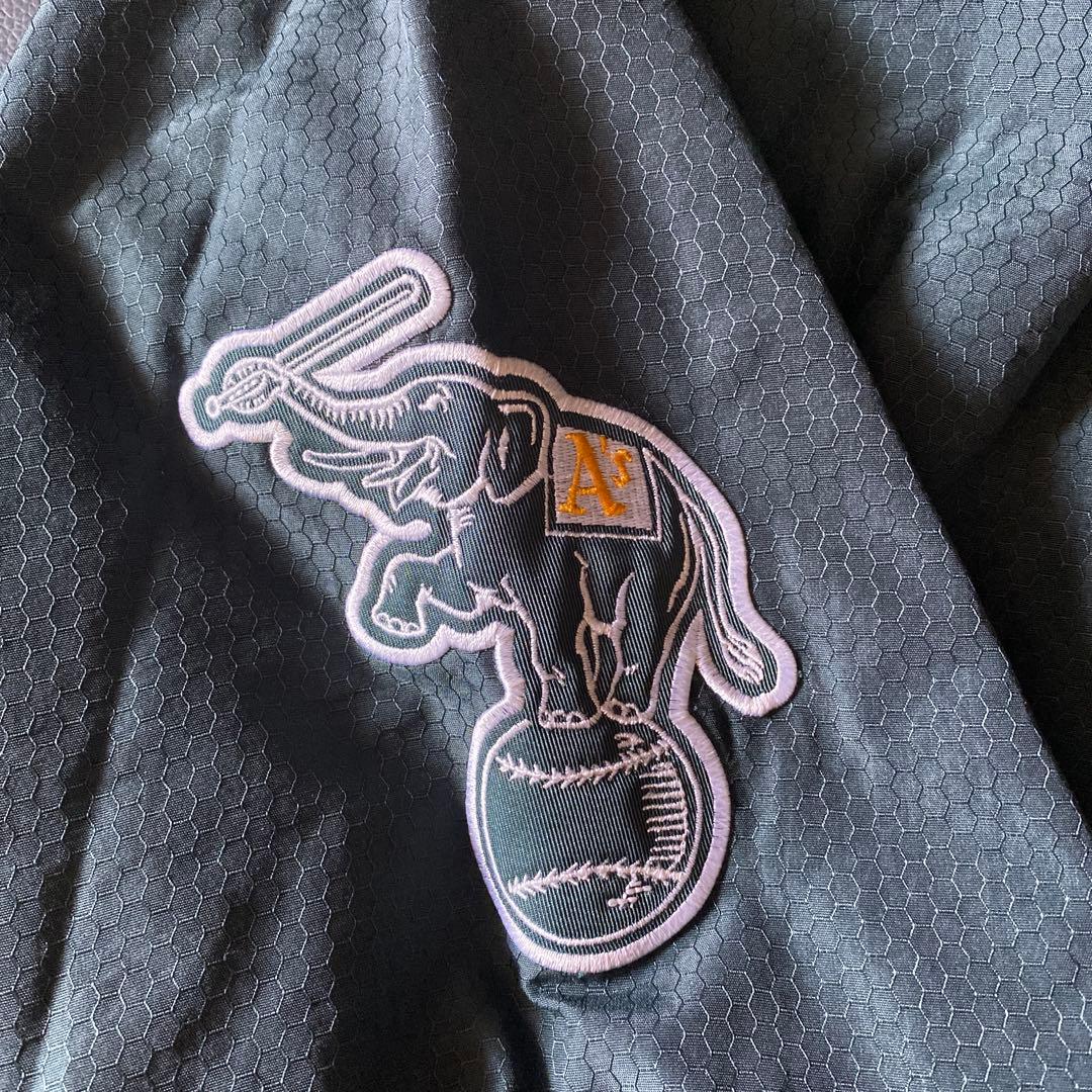 【10%割可】新品アスレチックススタジアムジャンパーダークグリーン系39960円