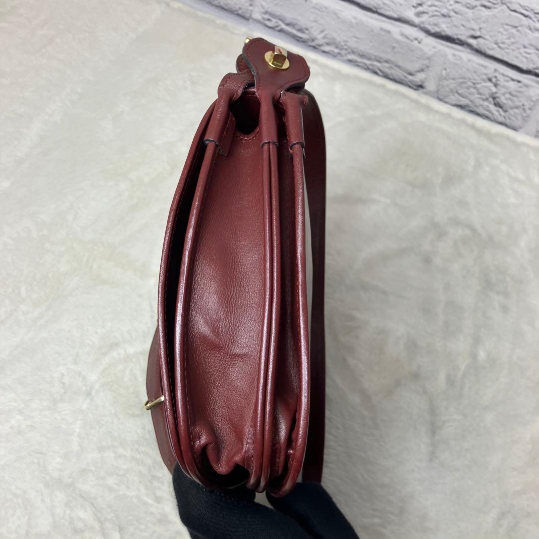 カルティエ✨マストライン 本革 レザー 斜め掛け ショルダーバッグ
