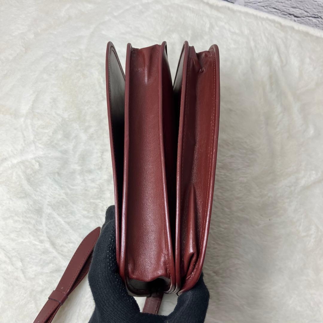 カルティエ✨マストライン 本革 レザー 斜め掛け ショルダーバッグ