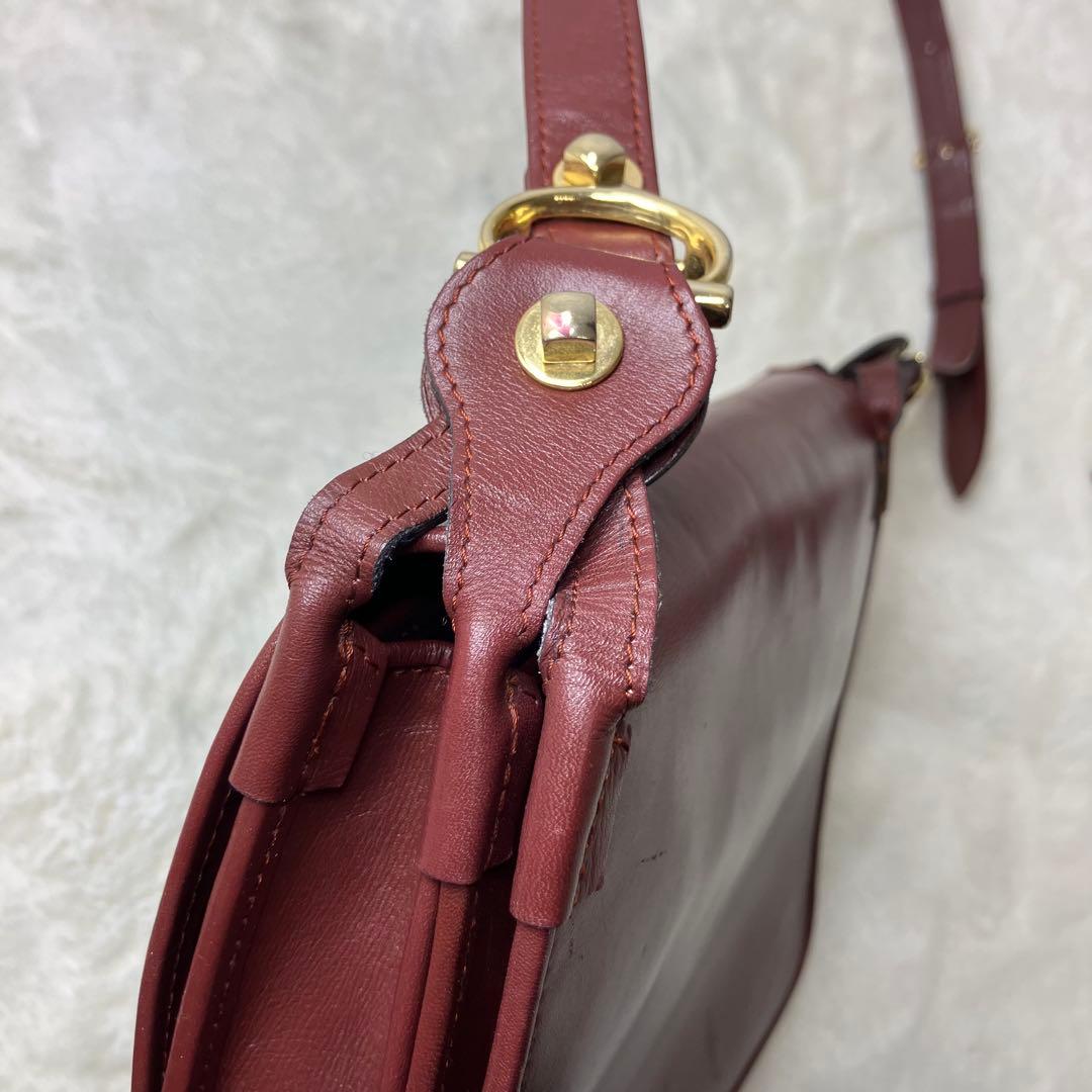 カルティエ✨マストライン 本革 レザー 斜め掛け ショルダーバッグ