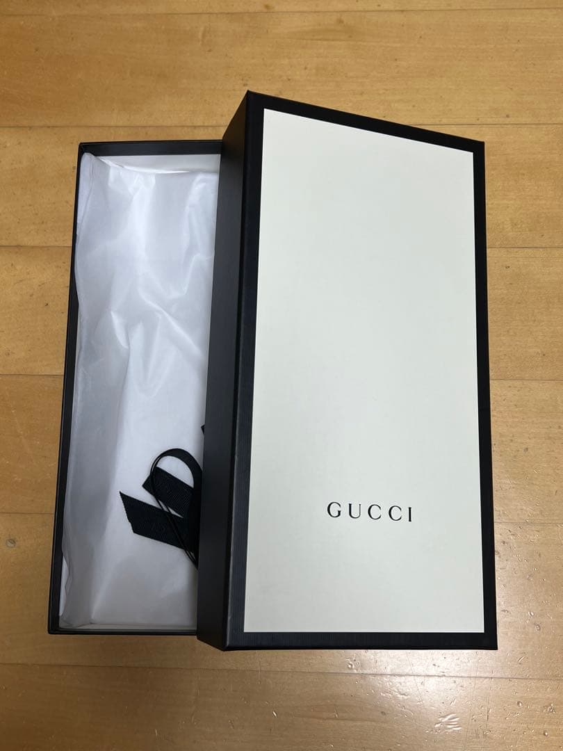 グッチ レディースマフラー