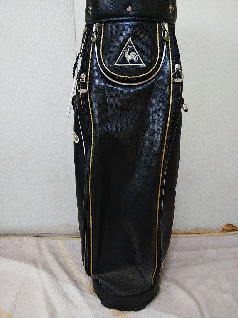 ルコック　レディース 黒と金文字のゴルフバック、黒