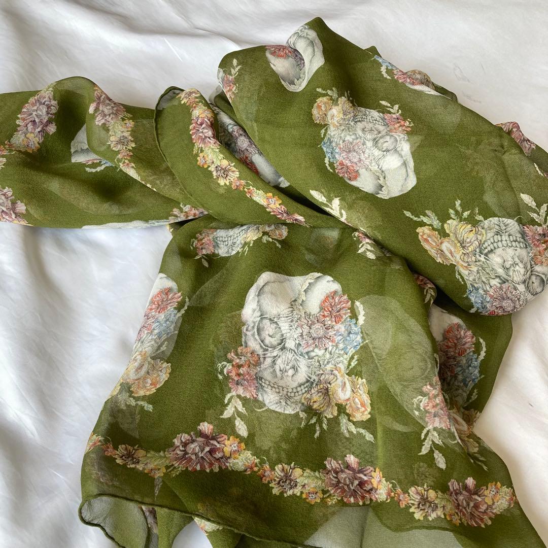 ほぼ未使用　希少　アレキサンダーマックイーン　スカーフ　シルク　スカル　フラワー