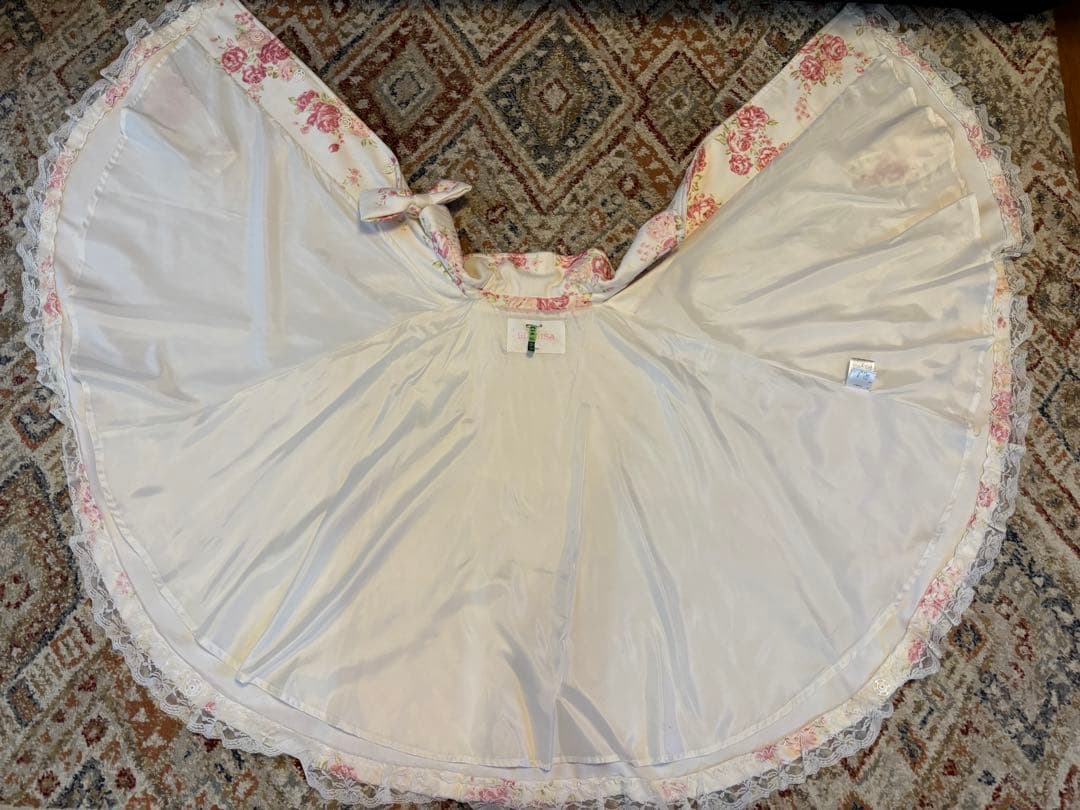 フラワー柄リボン付きポンチョ