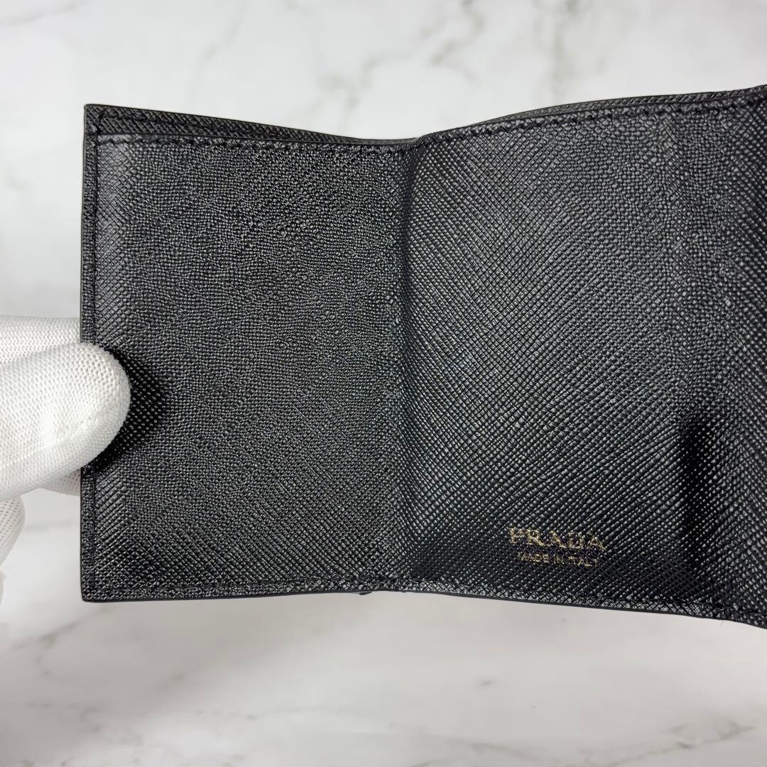 PRADA プラダ 3つ折り財布 コンパクト ブラック