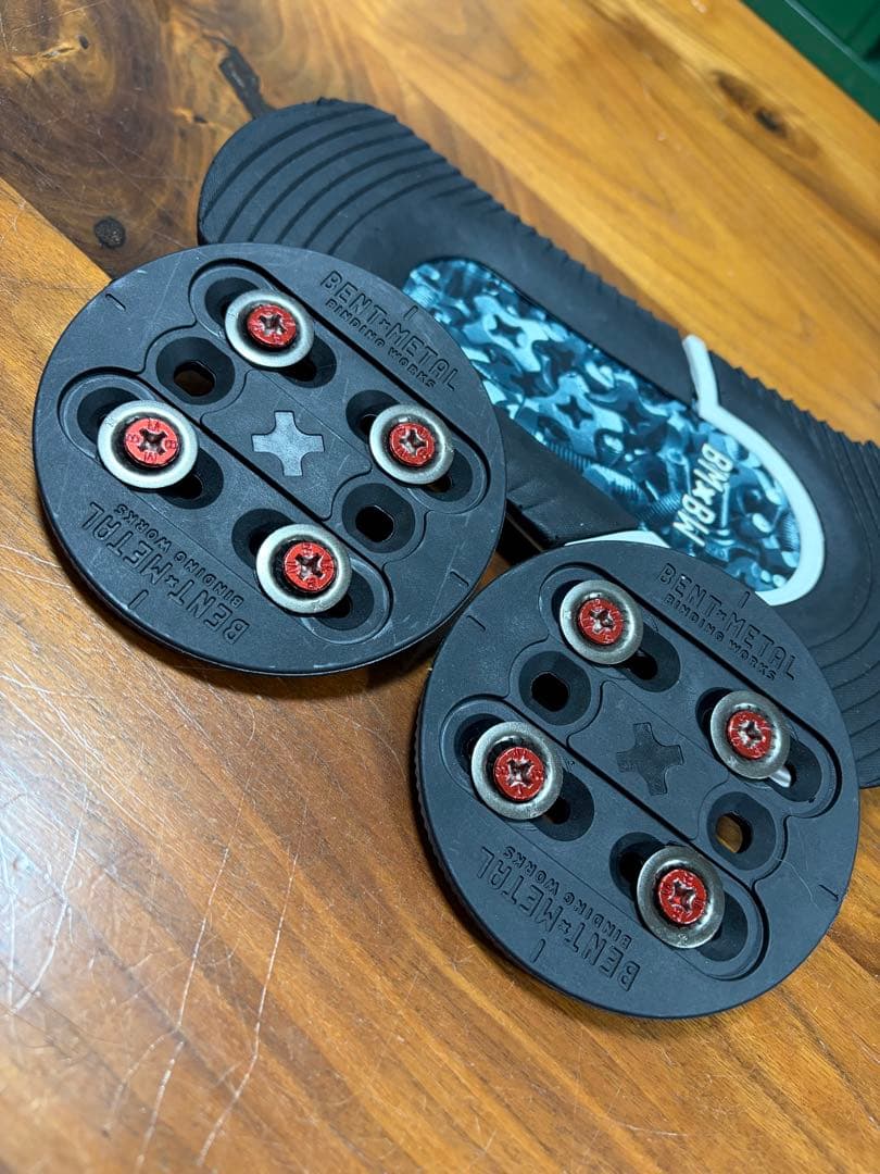 BENTL AXION ビンディング