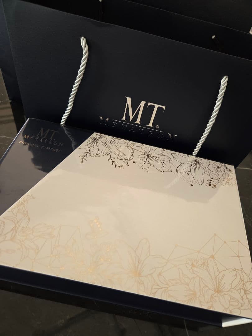 rin様【新品】MT メタトロン プレミアコフレ 2025