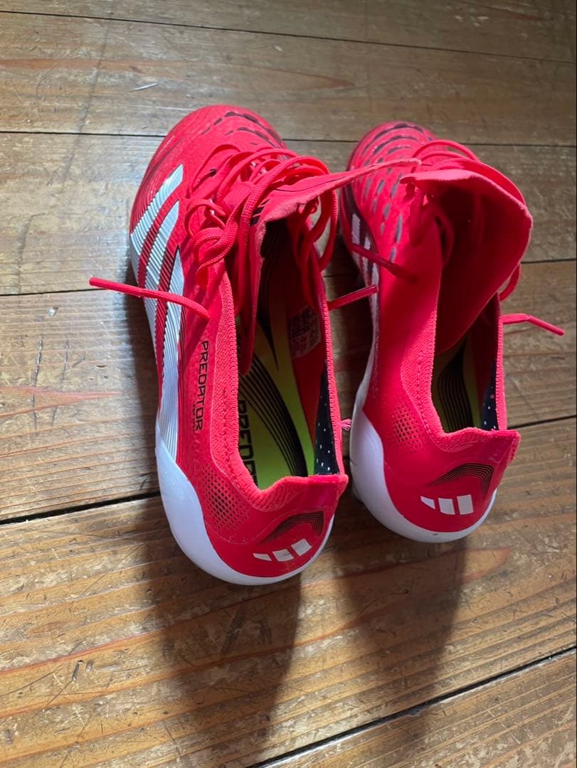 プレデターエリート　AG 24.5cm