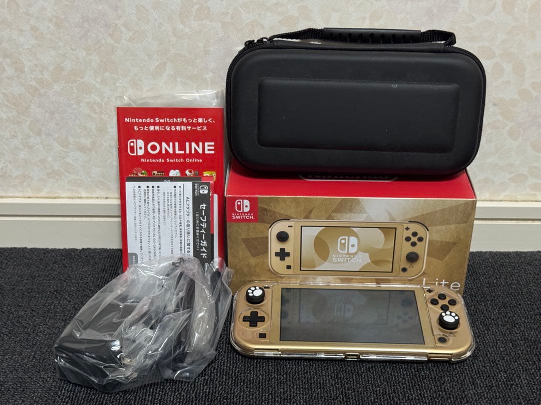 カ*ク様 【Nintendo Switch Lite】ハイラルエディション（ケー