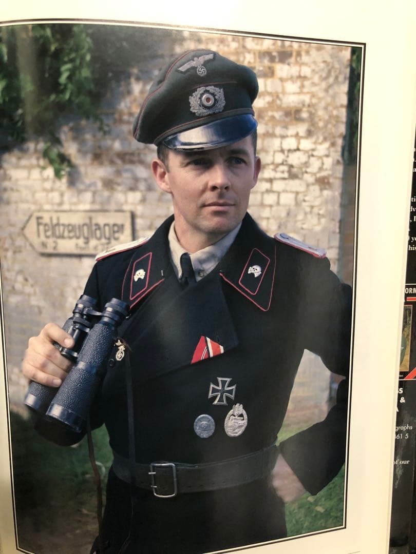 THE PANZER SOLDIER ドイツ軍装甲兵の専門書　洋書