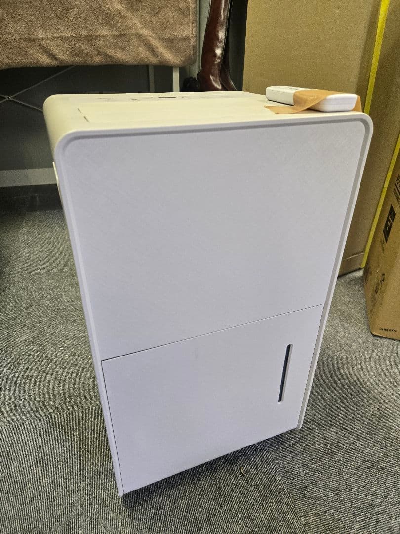 24年製 YAMAZEN 除湿機 YKDC-H60(GG) コンパクト