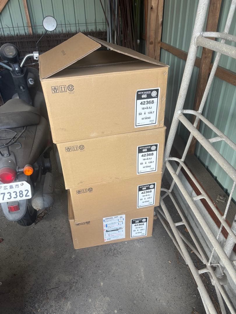 トヨタ　ランクル250 ＶＸ純正　 18X7.5Ｊアルミホイール