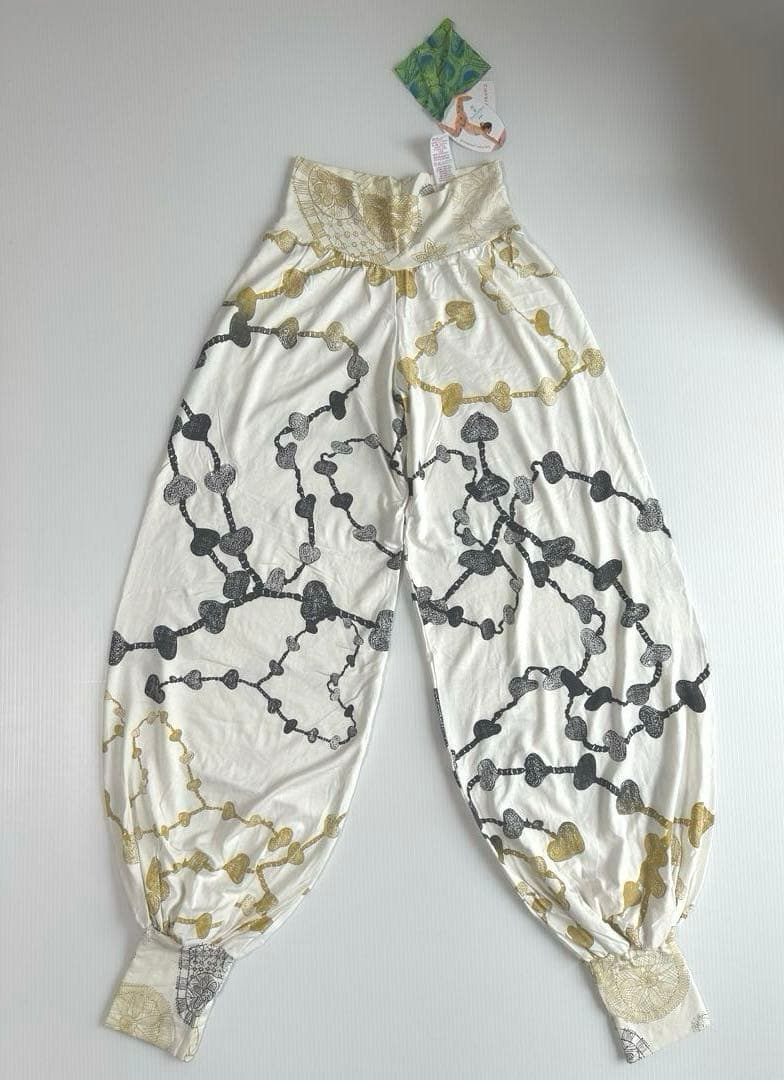 未使用タグ付き　ホォアナデアルコ　アラジンパンツH.P. FRANCE少々訳あり