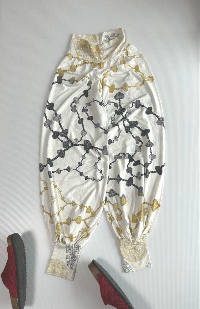 未使用タグ付き　ホォアナデアルコ　アラジンパンツH.P. FRANCE少々訳あり