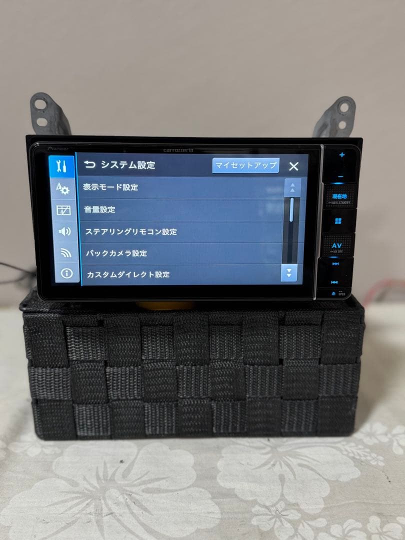 カーナビ CARROZZERIA AVIC-RW710 Bluetooth DVD