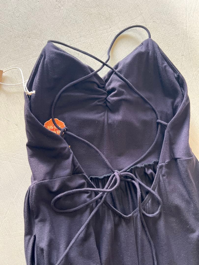 swellflowersプラントビスコース オールインワン パッド付 黒ブラック