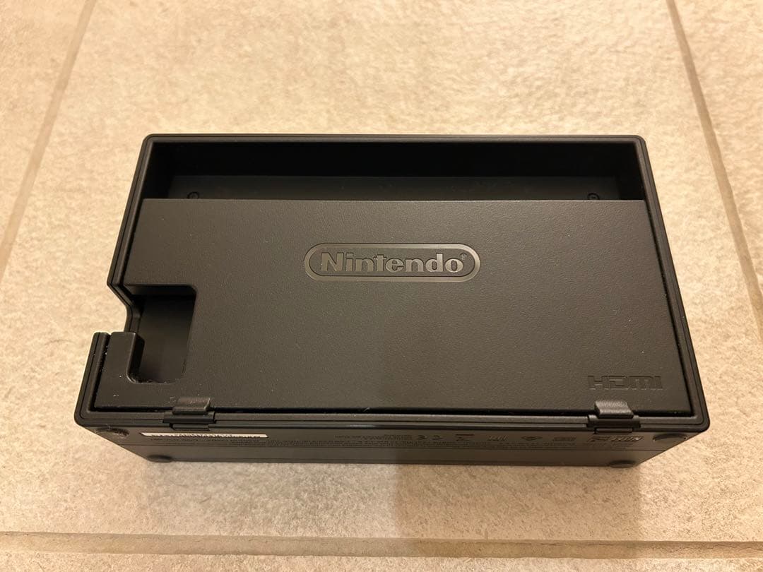 【美品】Nintendo Switch 本体 ＋付属品