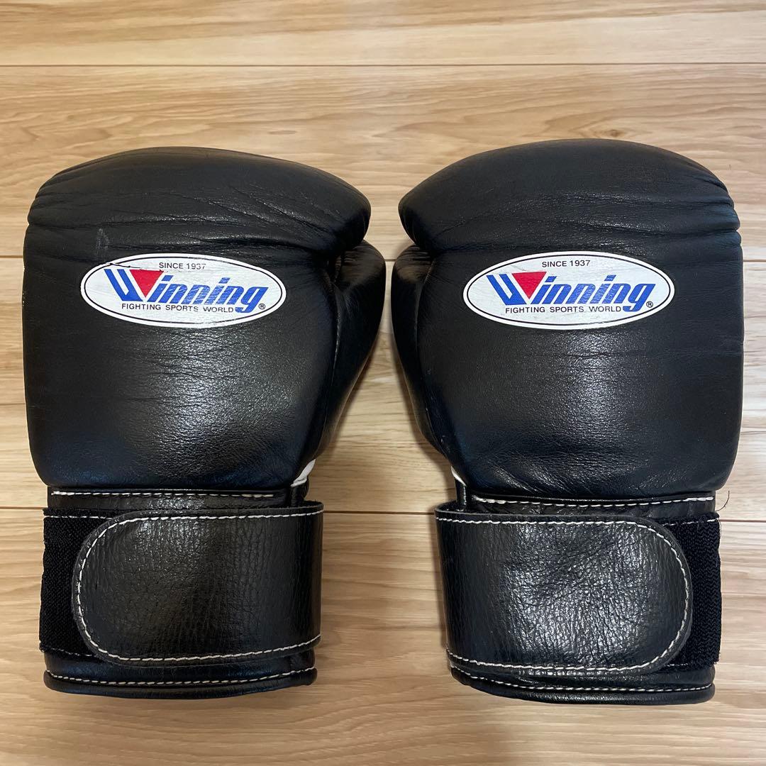 Winning ボクシンググローブ 8 oz ブラック