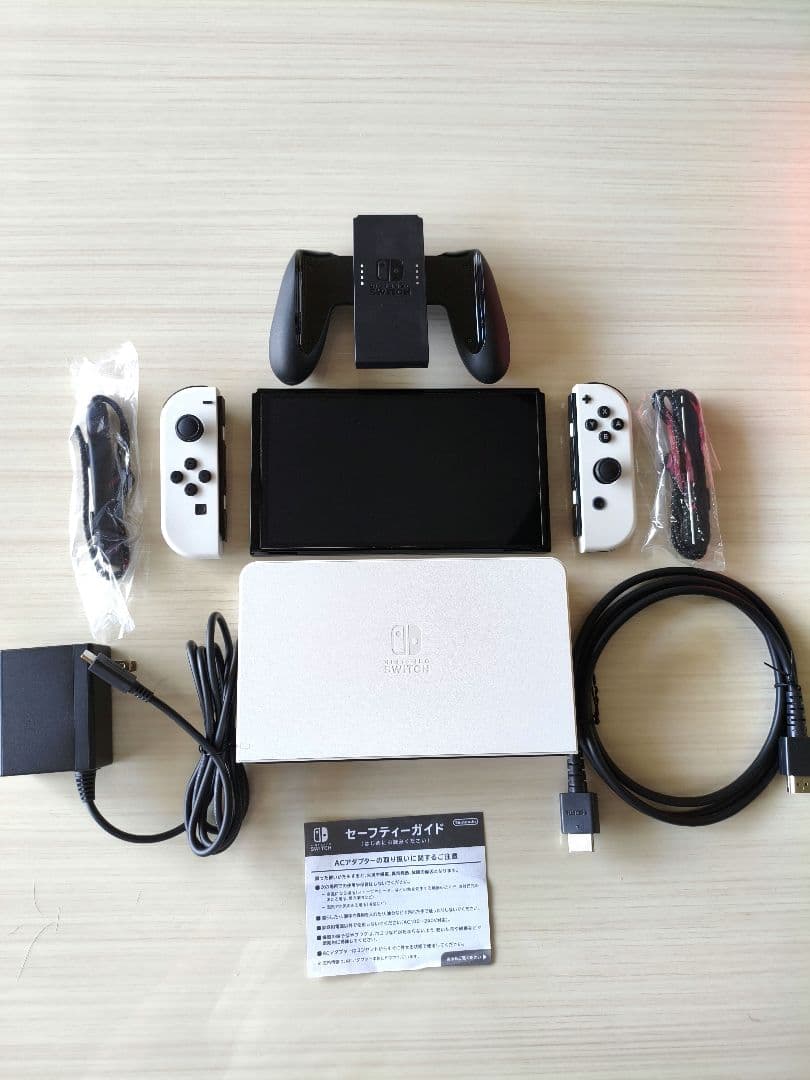 【美品】Nintendo Switch 有機ELモデル 本体　おまけ付き