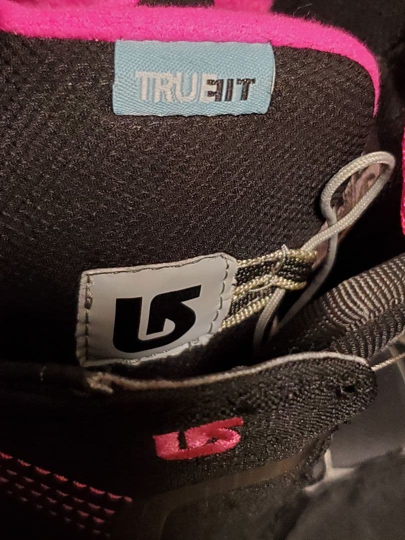 美品 BURTON スノーボードブーツ 女性用 #ブラック#ピンク