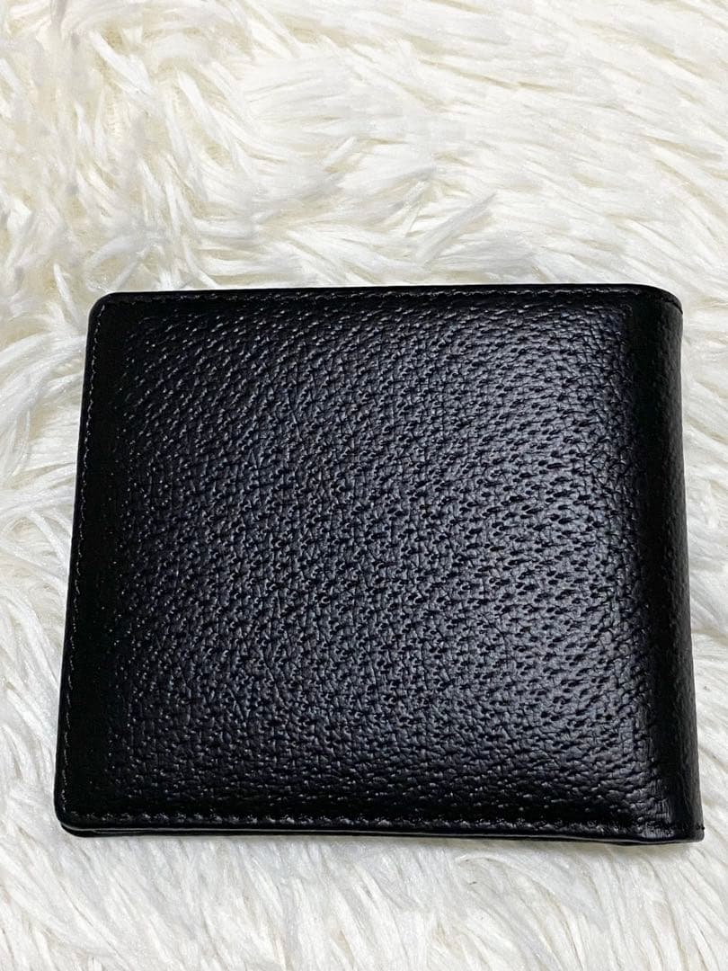 大人気⭐︎ヴィヴィアンウエストウッド 二つ折財布