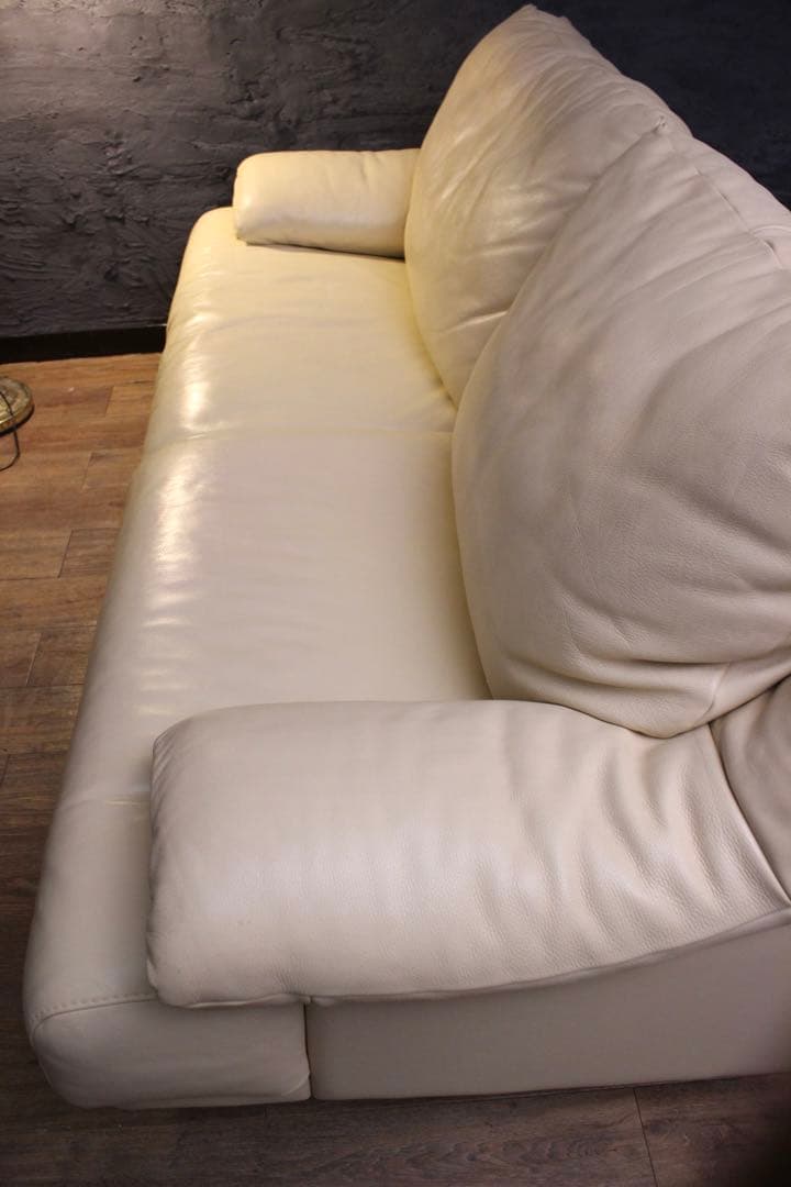首都圏送無料〜　イタリア　インカント　総本革　約40万　クリーム系　極上　ソファ