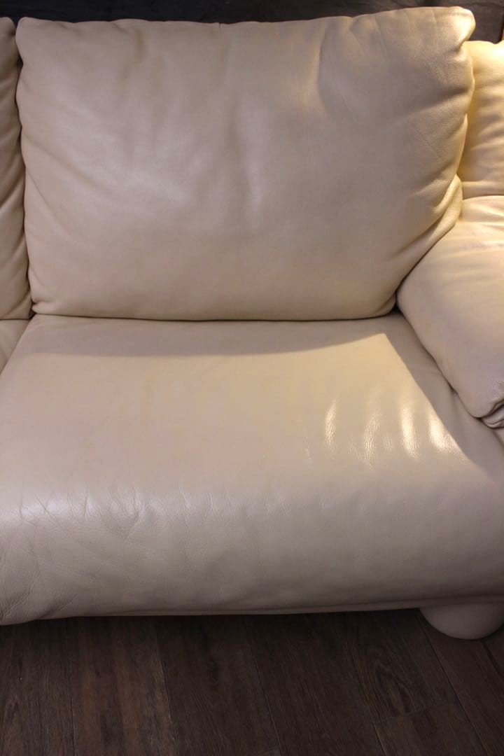 首都圏送無料〜　イタリア　インカント　総本革　約40万　クリーム系　極上　ソファ
