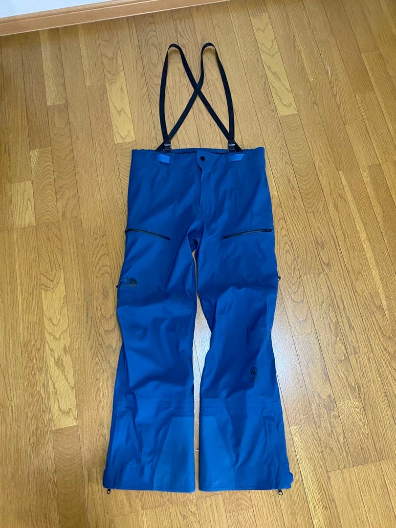 19ザノースフェイス　フューチャーライト スキーウェア