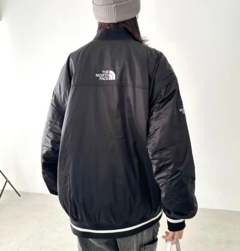 ☆ラスト1点☆ノースフェイス ホワイトレーベル　ブラック 　Lサイズ スタジャン