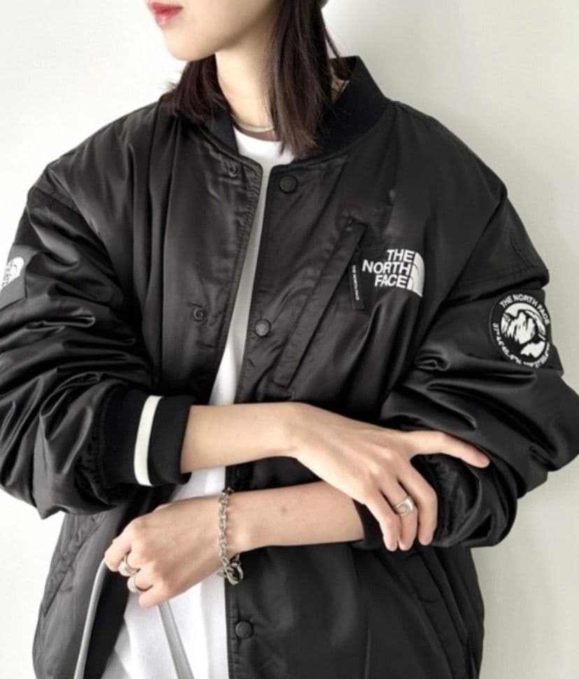 ☆ラスト1点☆ノースフェイス ホワイトレーベル　ブラック 　Lサイズ スタジャン