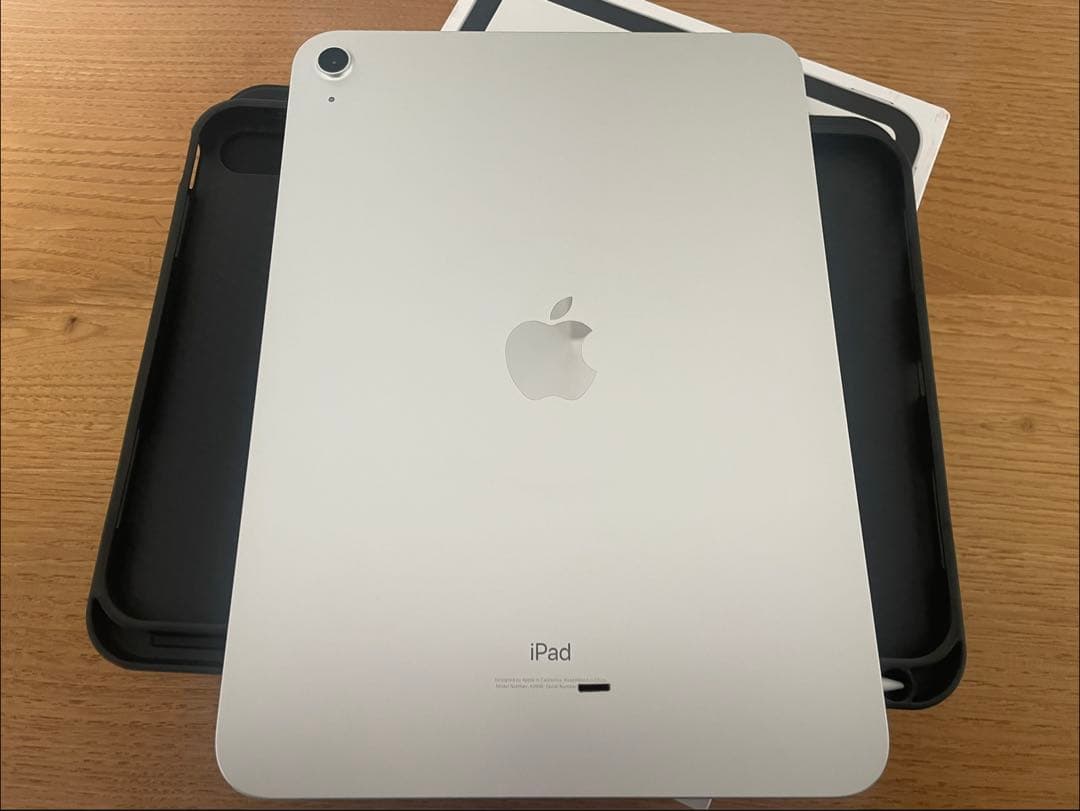 Apple iPad (第10世代) 64GB グレー　ケース ペン フィルム付
