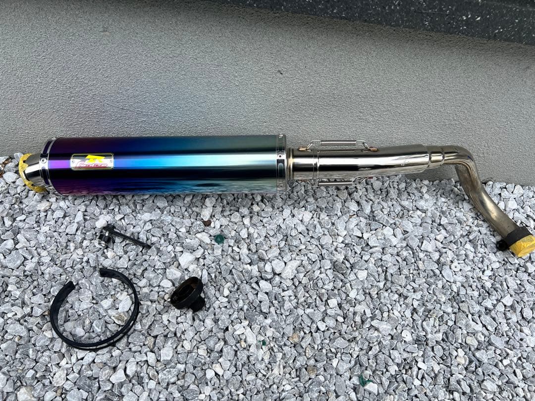 ホーネット250 Realize スリップオンマフラー 引取り可