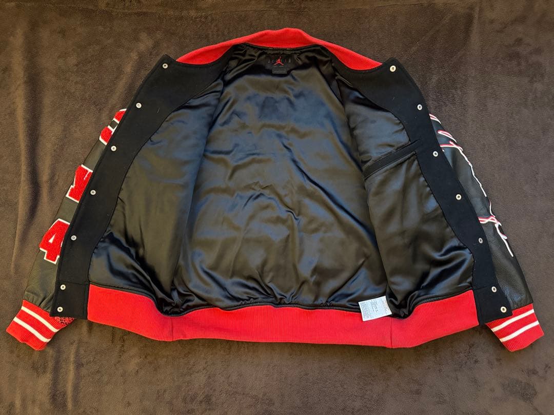 Jordan AwakeNY バーシティJacket S Redスタジャン