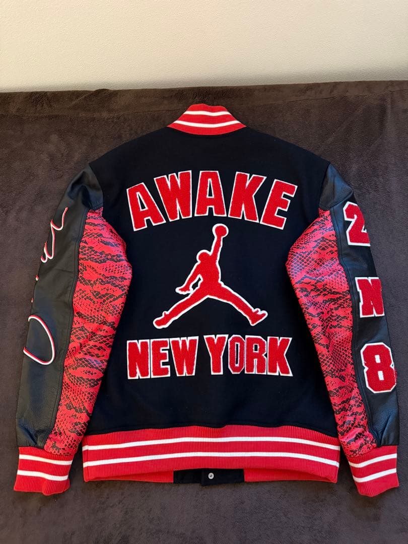 Jordan AwakeNY バーシティJacket S Redスタジャン