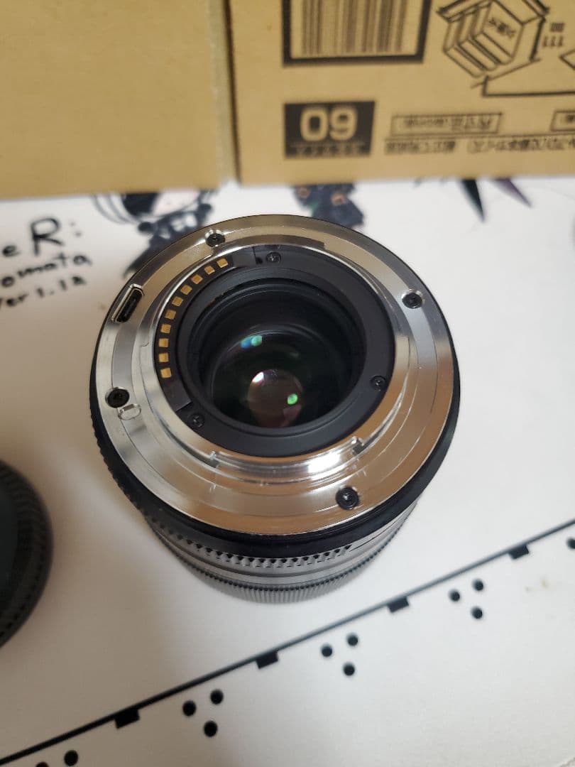 VILTROX AF 33mm F1.4 STM 短焦点レンズ 箱なし