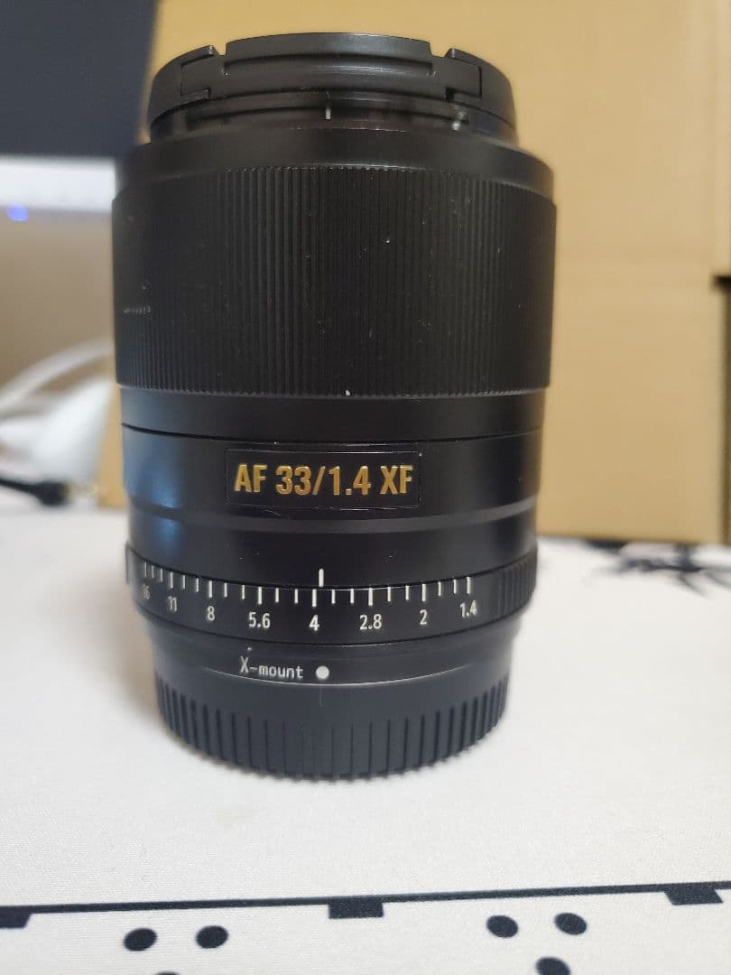 VILTROX AF 33mm F1.4 STM 短焦点レンズ 箱なし