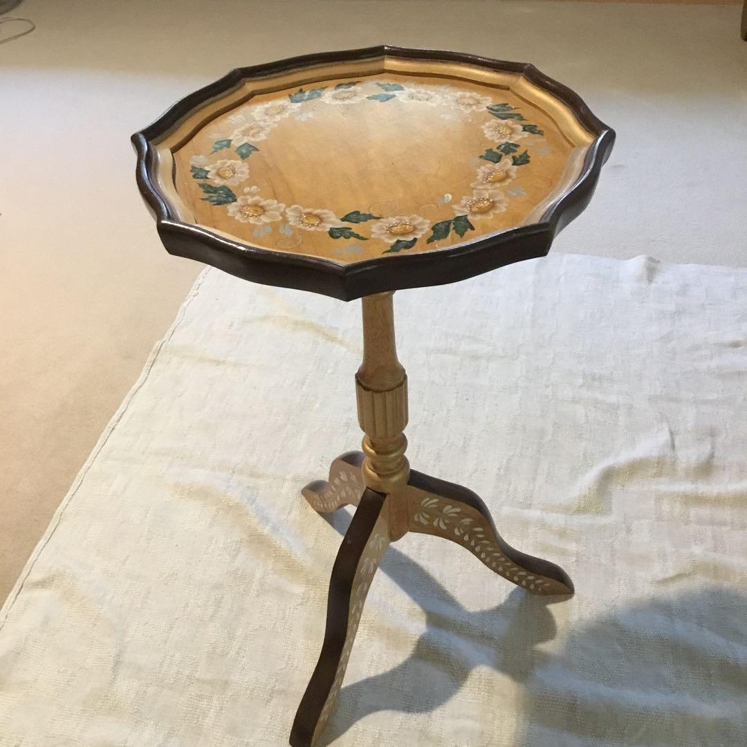 トールペイント　ワインテーブル