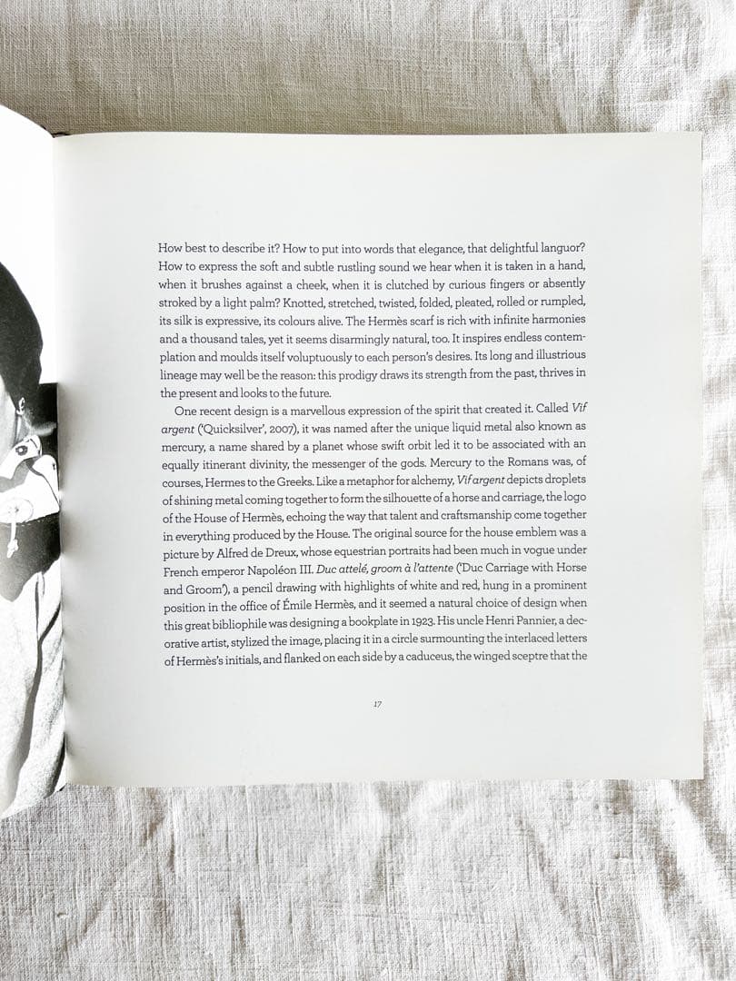 【HERMES】The Hermes Scarf History エルメス