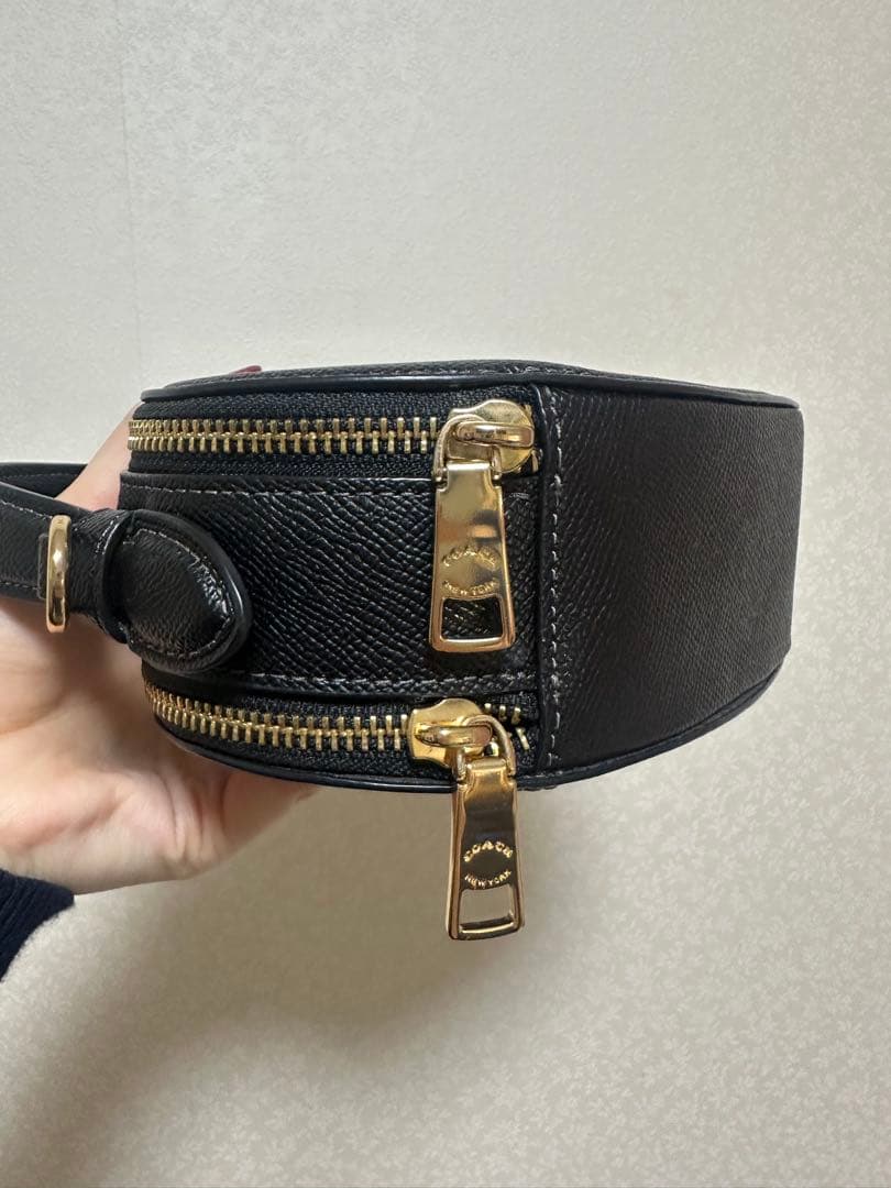 (最終値下げ) COACH ハート型ショルダーバッグ ブラック