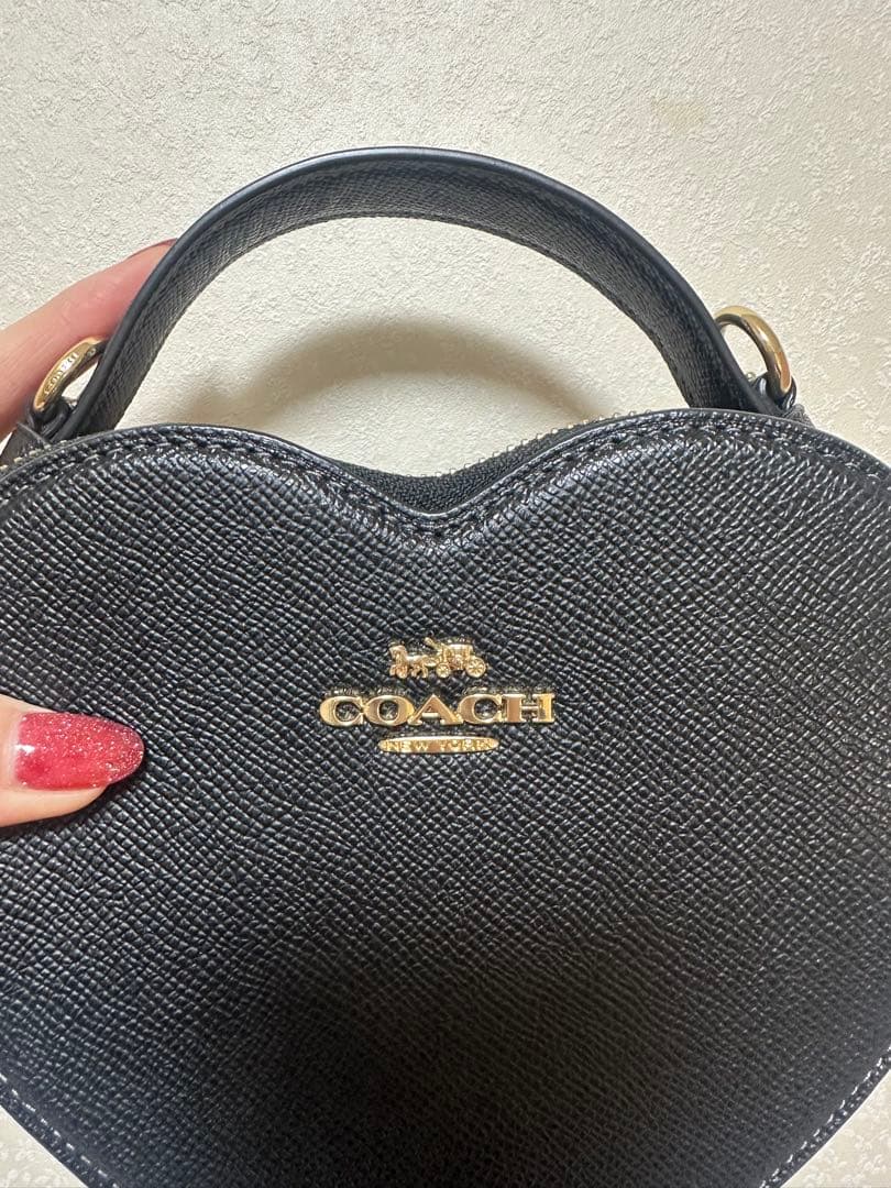 (最終値下げ) COACH ハート型ショルダーバッグ ブラック