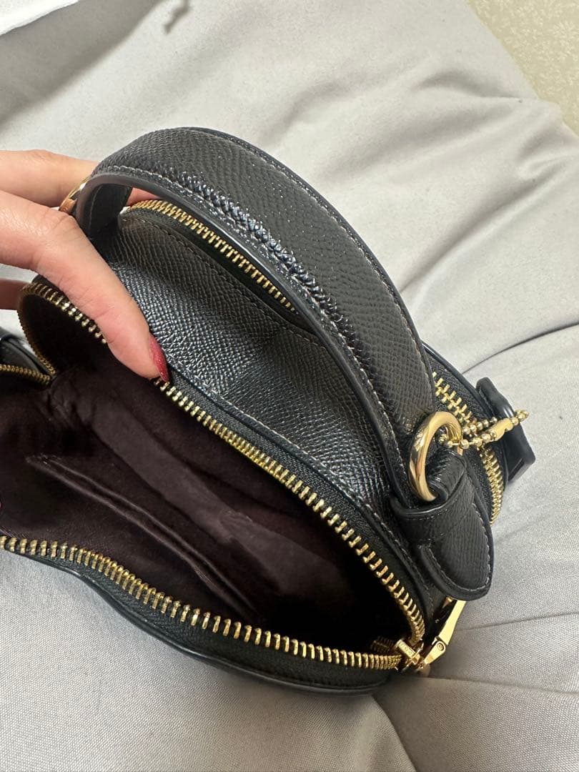 (最終値下げ) COACH ハート型ショルダーバッグ ブラック