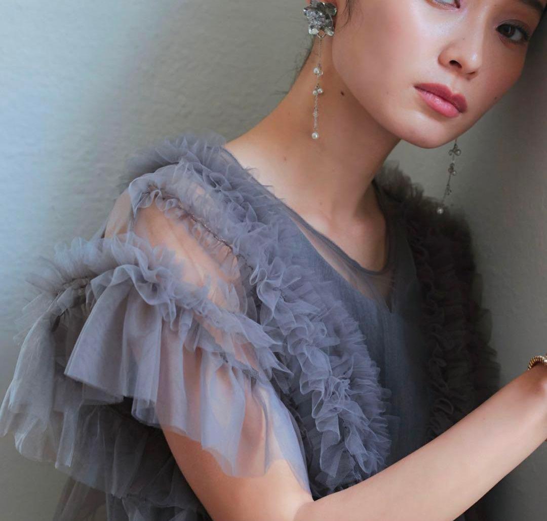 新品　フリルチュールシアートップス＆タックフレアドレスセット