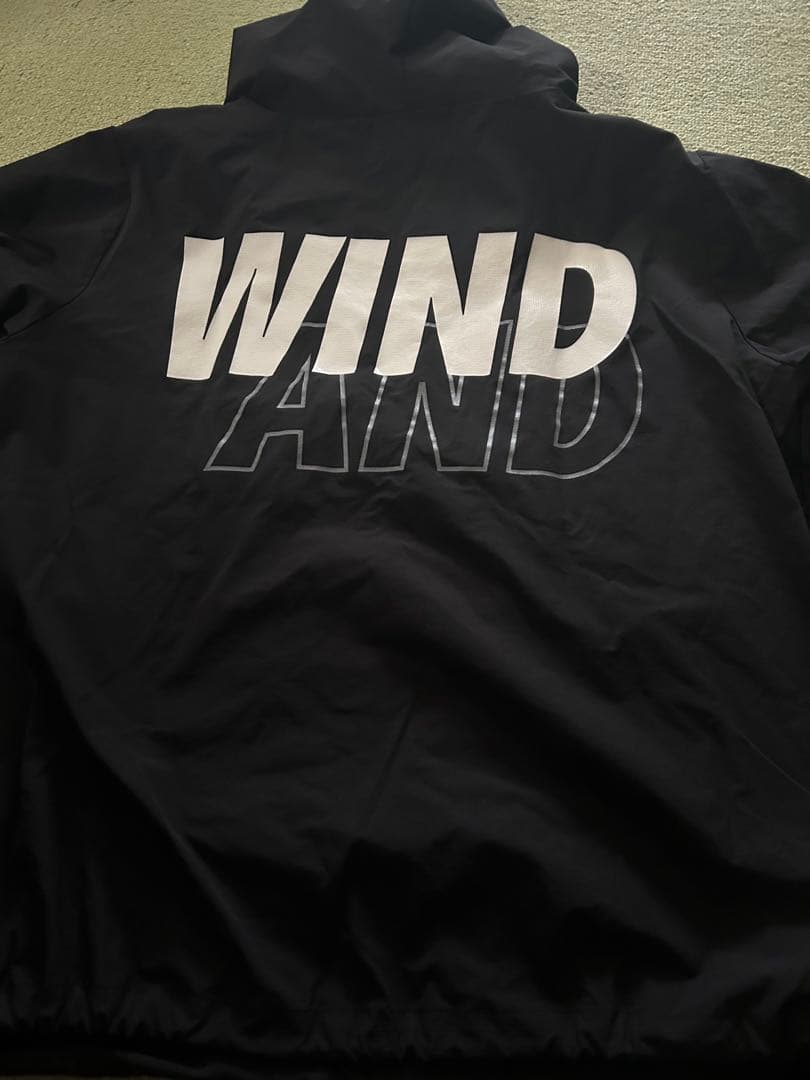 WINDANDSEA フード付き ウィンドブレーカー 黒