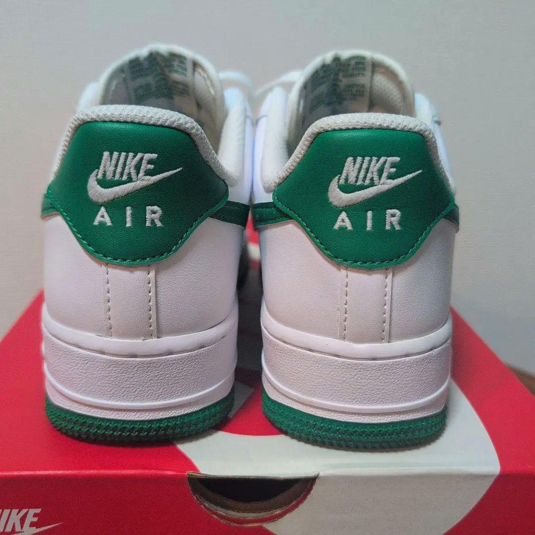 NIKE Air Force 1 ホワイト/グリーン 24cm