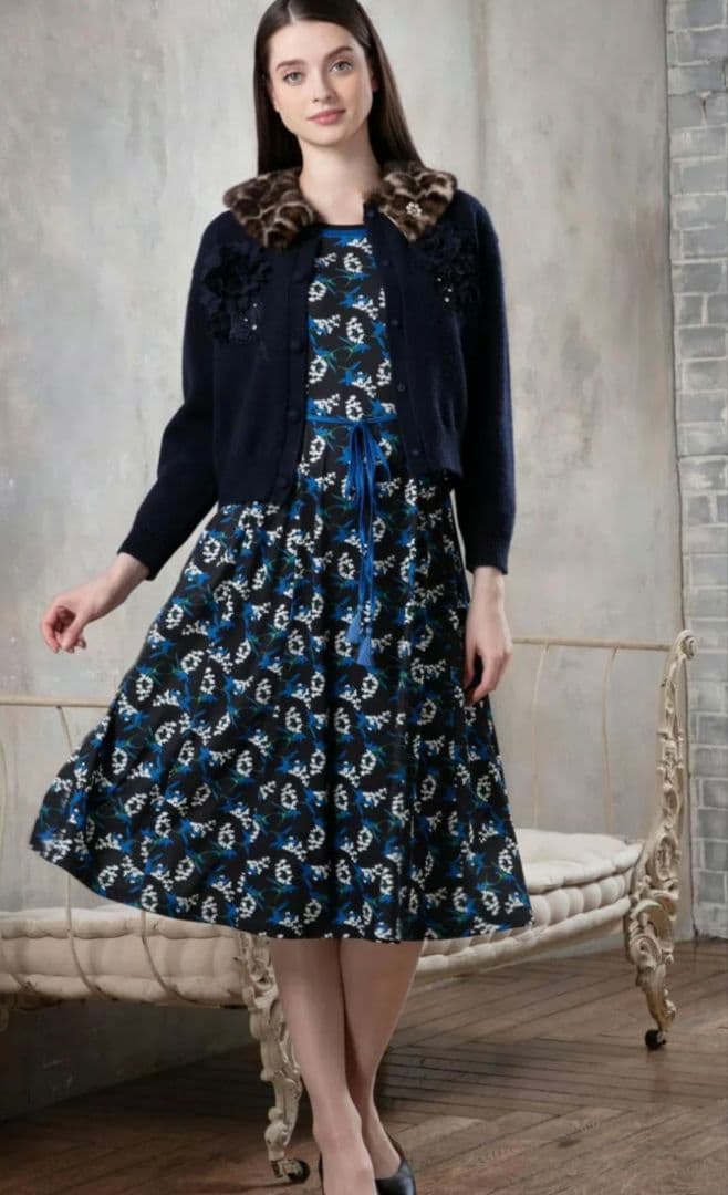 SALE　スーパービューティー　今季秋冬カタログ　フラワーワンピース42(L新品