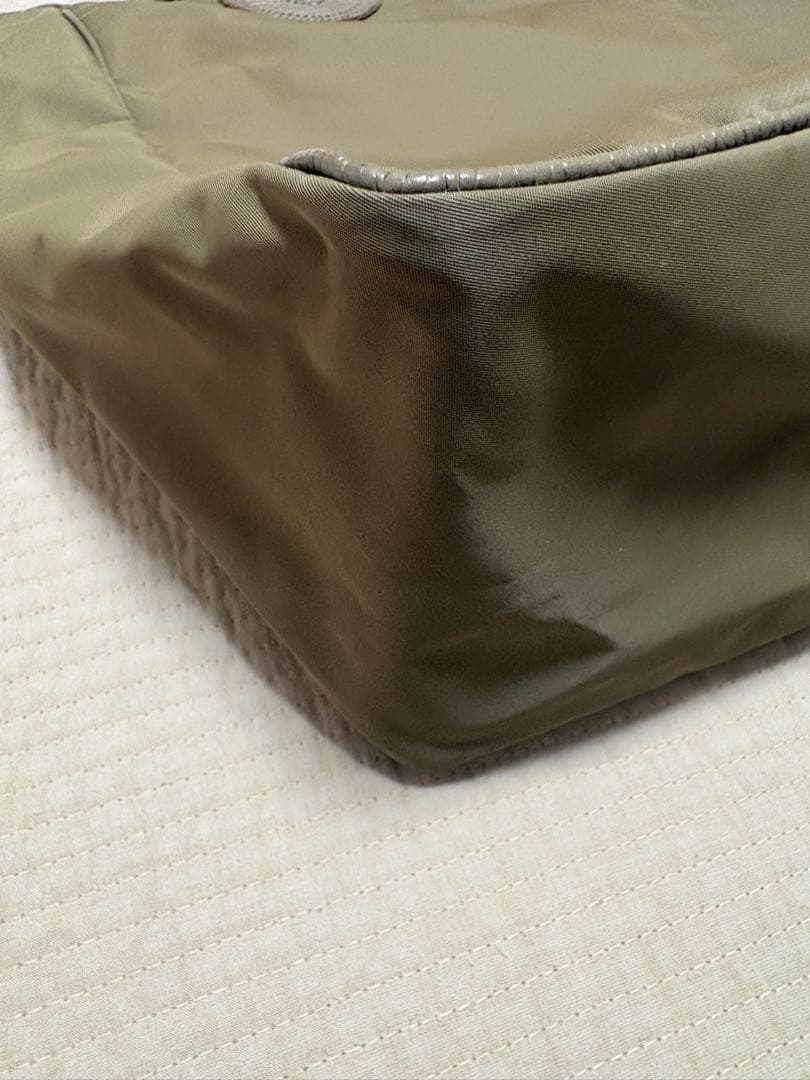 オリーブグリーン トートバッグ