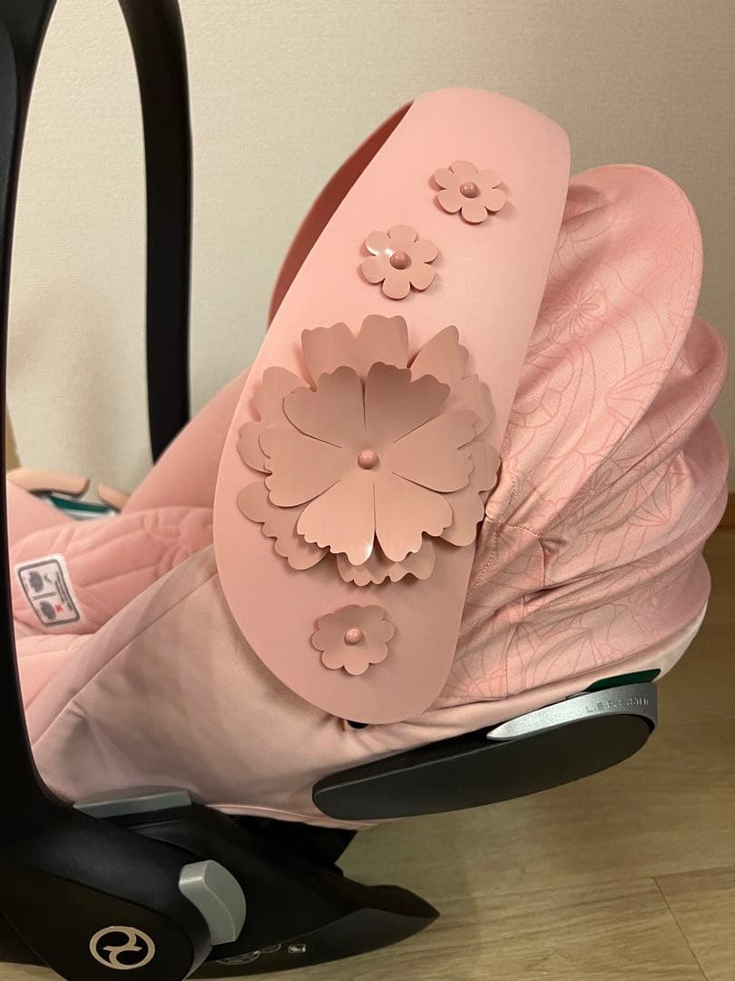 【美品】サイベックス　クラウド Z2 i-Size FE シンプリーフラワーズ