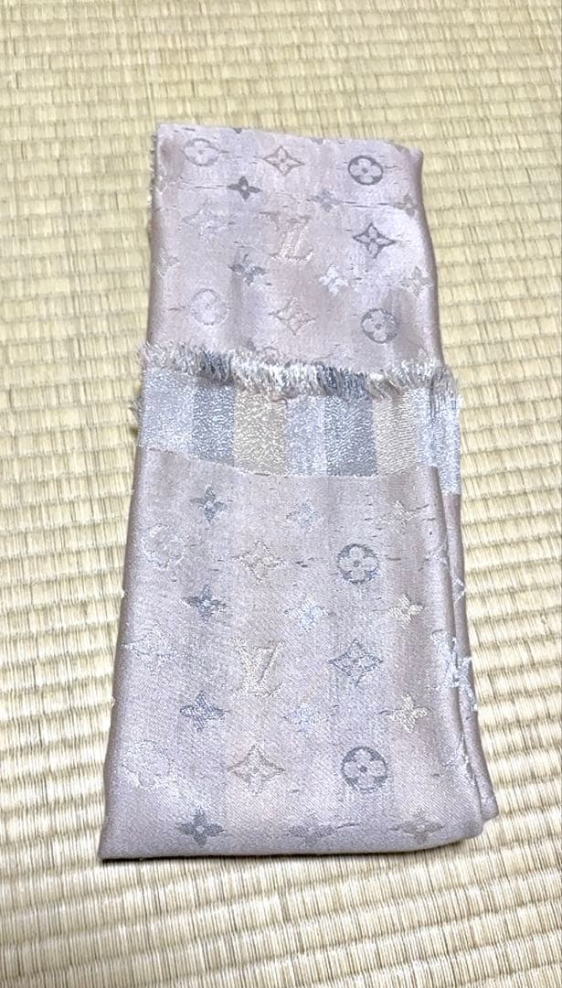 Louis Vuitton ベージュ ストール ストール マフラー ショール