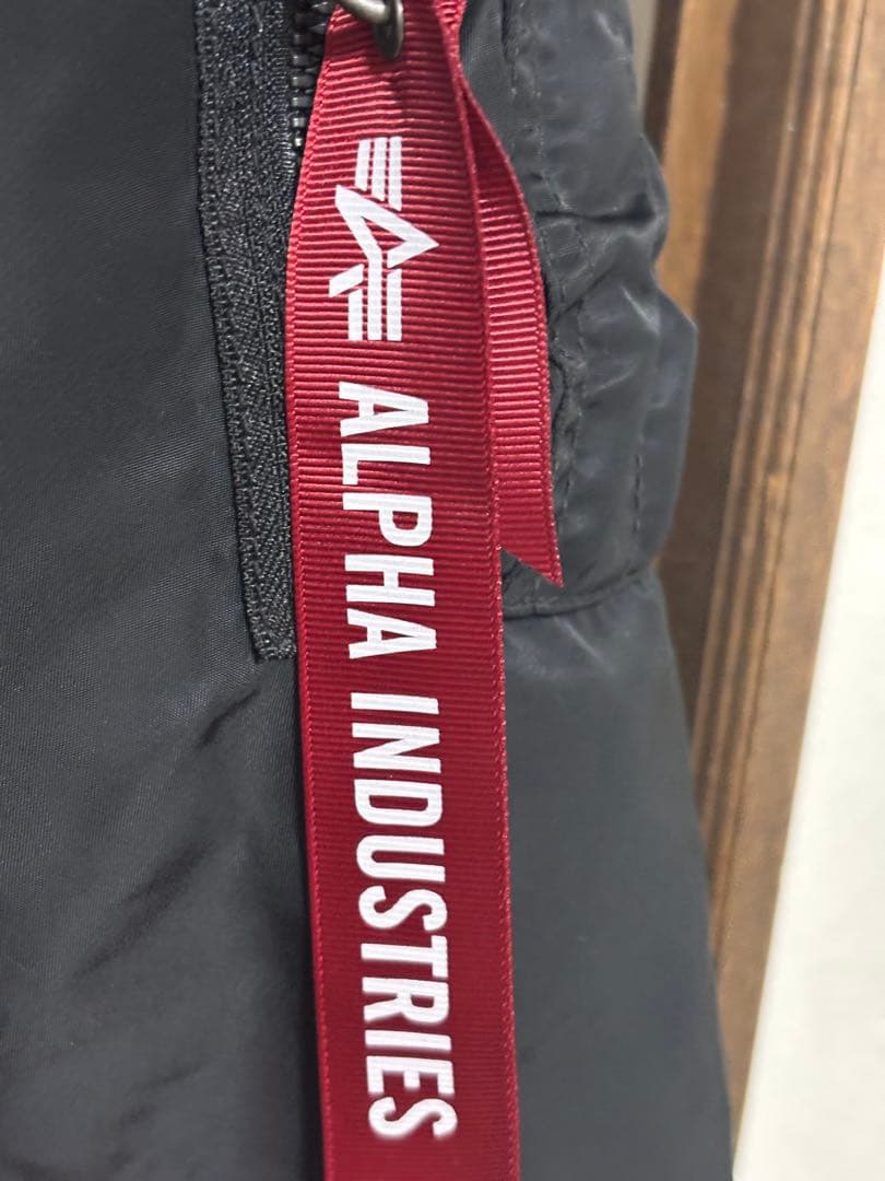 ALPHA INDUSTRIES MA-1 Mサイズ