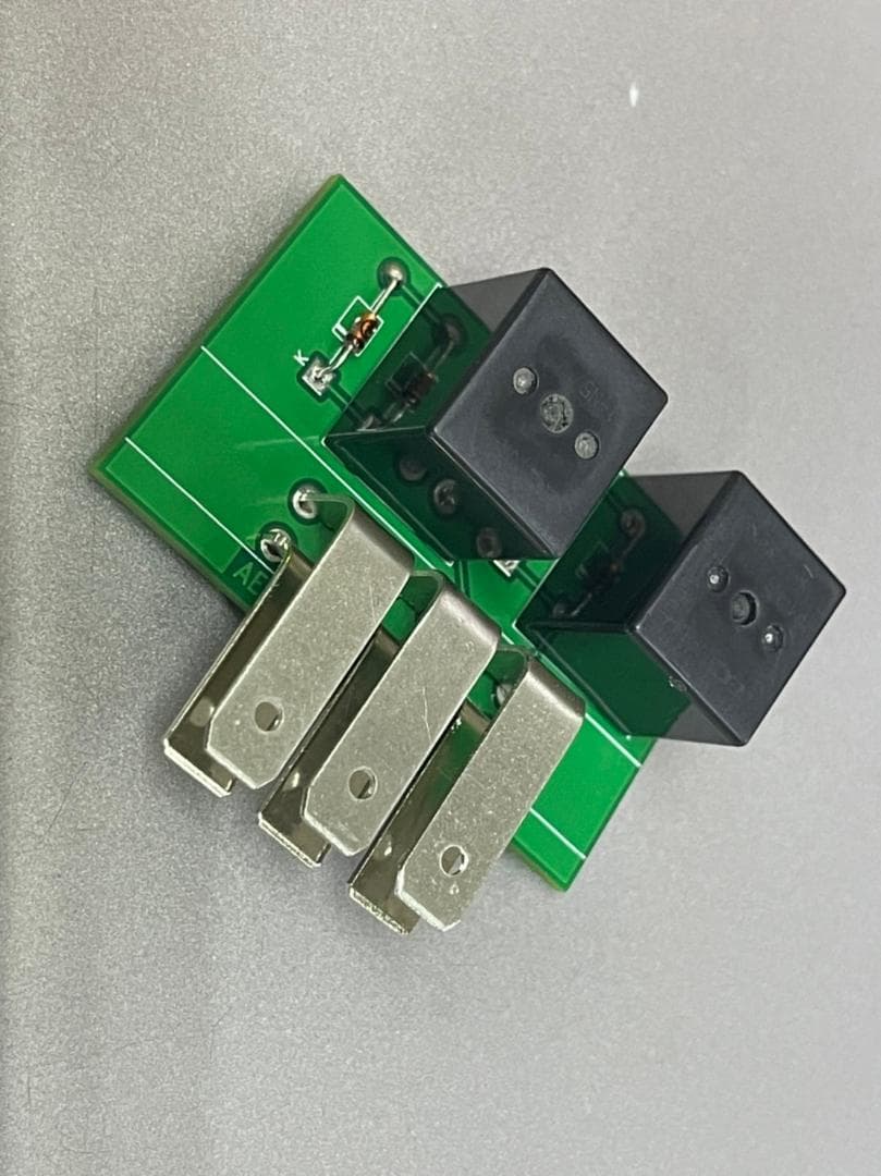 新品 トヨタ トレノ AE86 リトラリレー 85964-12010 互換品